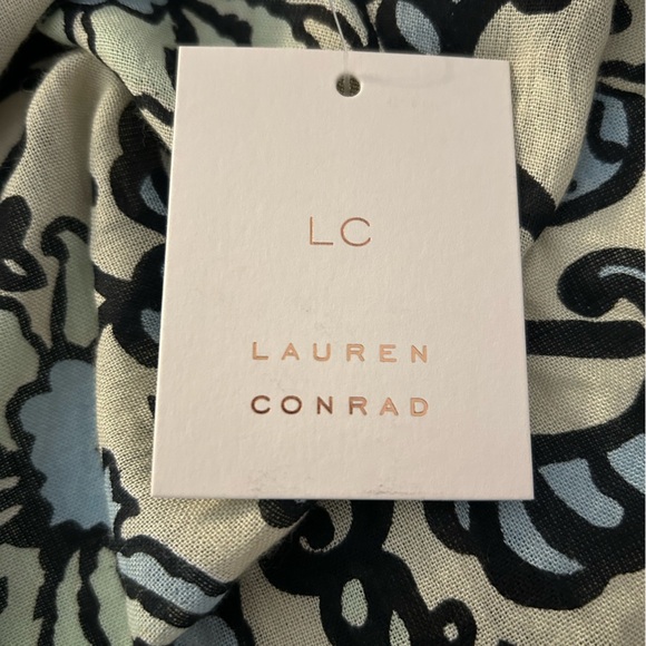LC Lauren Conrad Black and Cream Blouse/ Cover-up - Picture 9 of 10